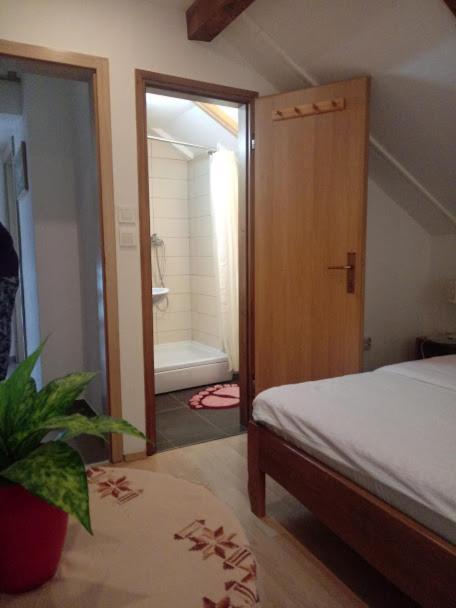 Guesthouse Marton Jezerce Dış mekan fotoğraf