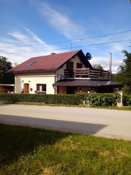 Guesthouse Marton Jezerce Dış mekan fotoğraf