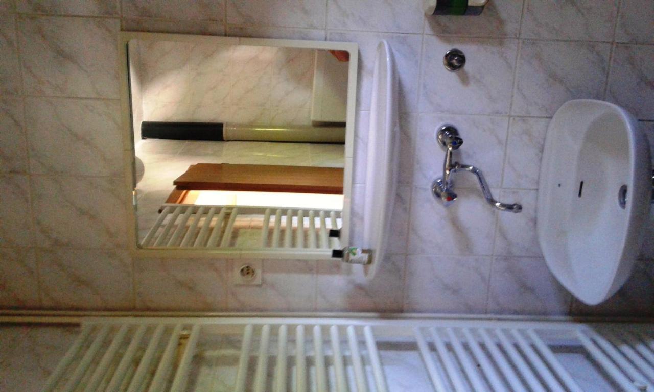 Guesthouse Marton Jezerce Dış mekan fotoğraf