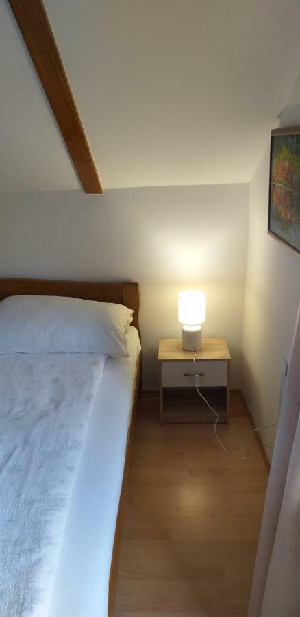 Guesthouse Marton Jezerce Dış mekan fotoğraf