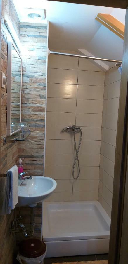 Guesthouse Marton Jezerce Dış mekan fotoğraf