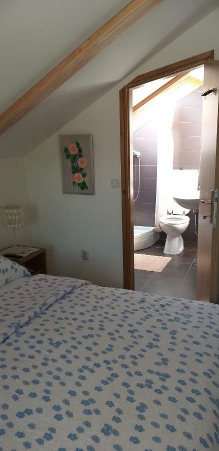 Guesthouse Marton Jezerce Dış mekan fotoğraf
